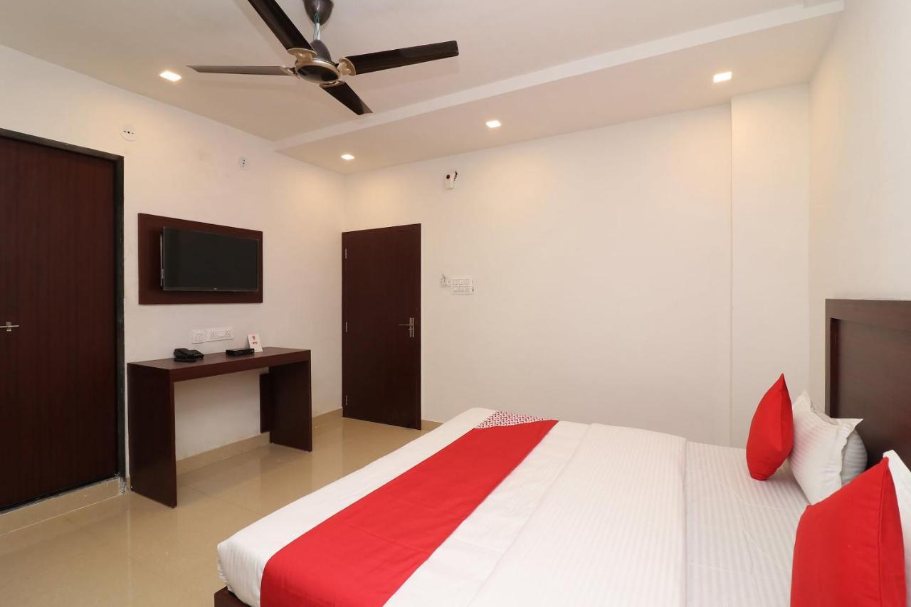 Oyo 1021 Hotel Gayatri Residency Tirath Eksteriør billede