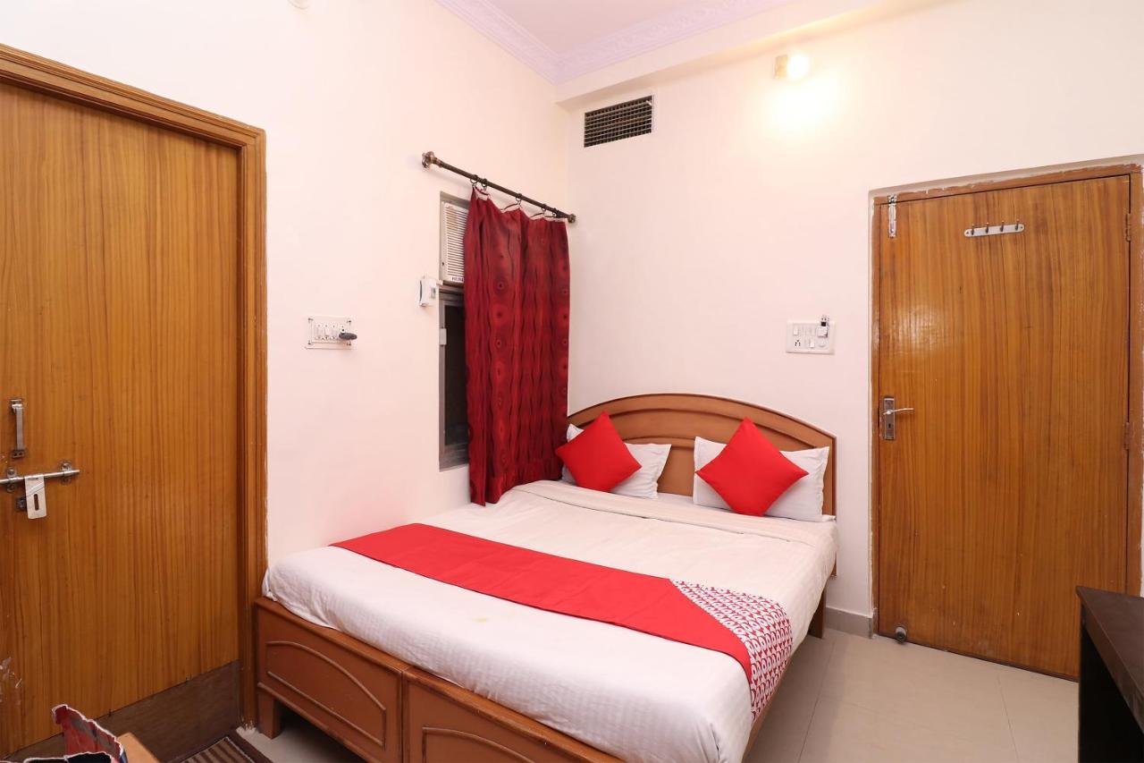 Oyo 1021 Hotel Gayatri Residency Tirath Eksteriør billede