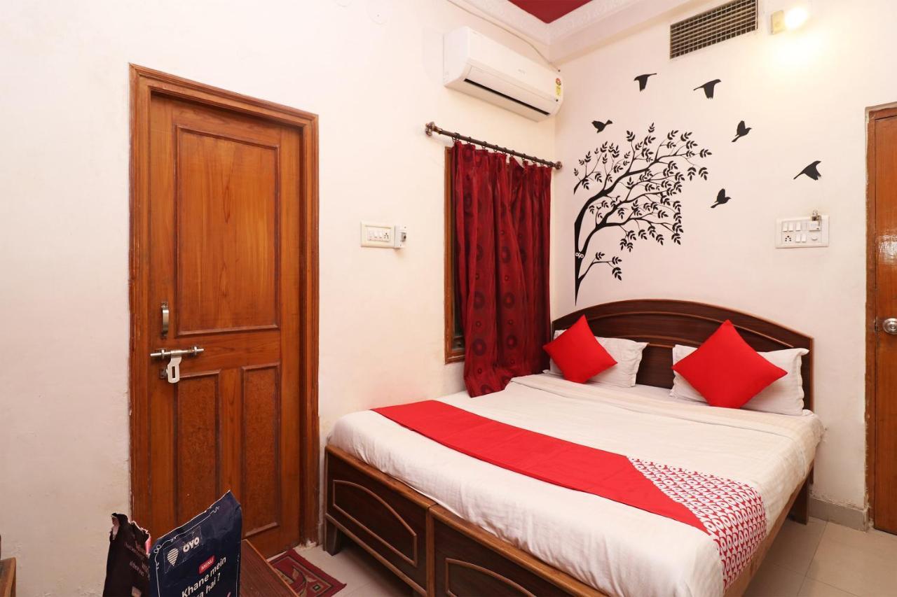Oyo 1021 Hotel Gayatri Residency Tirath Eksteriør billede