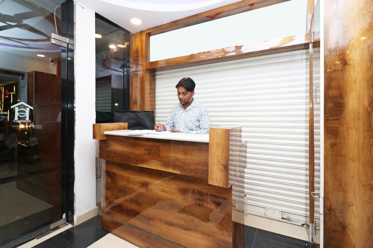 Oyo 1021 Hotel Gayatri Residency Tirath Eksteriør billede